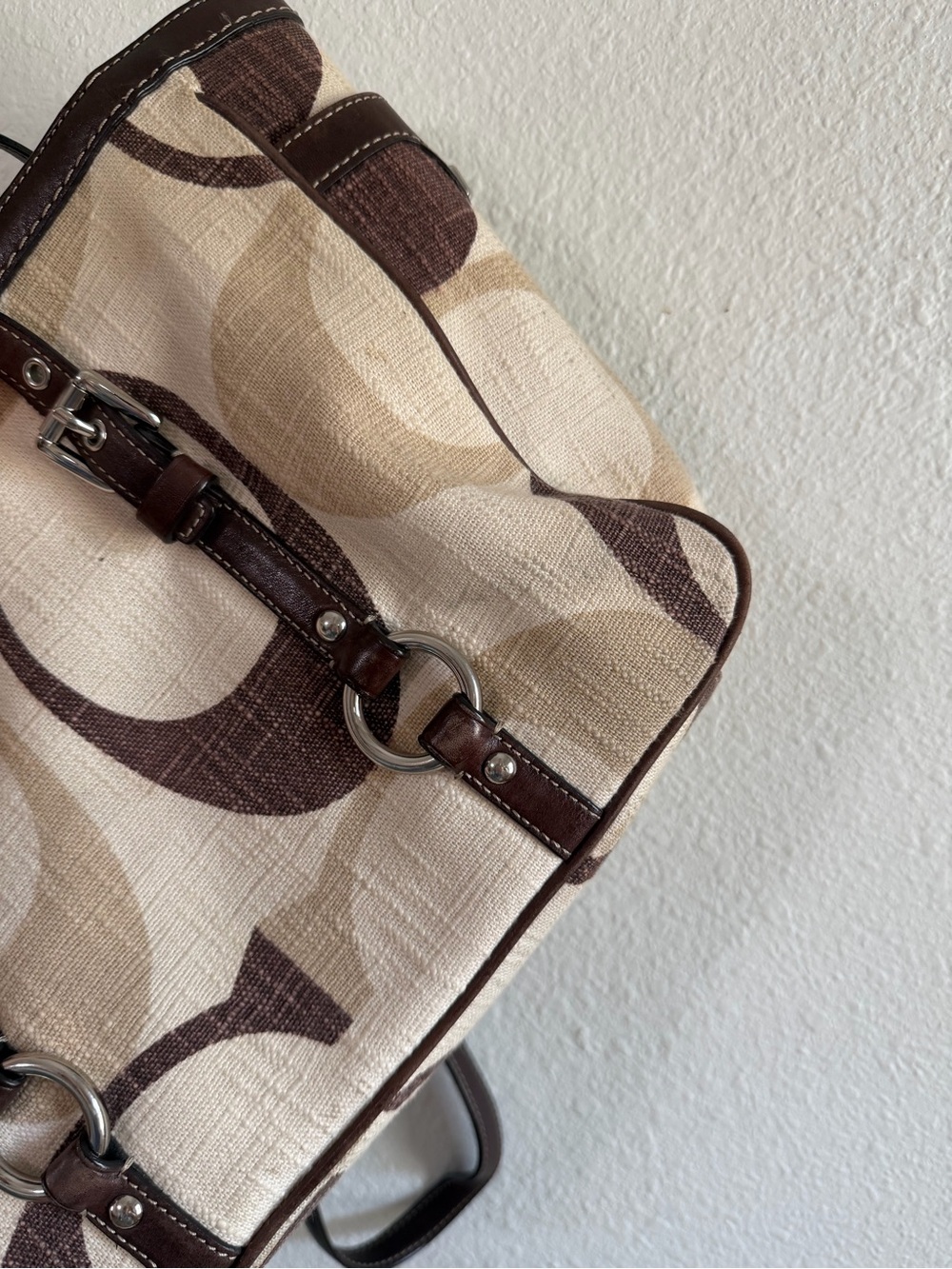 Y2K Coach Canvas Tote Bag with Brown Leather Trim - Classic Circle Pattern - Picture 4 of 6